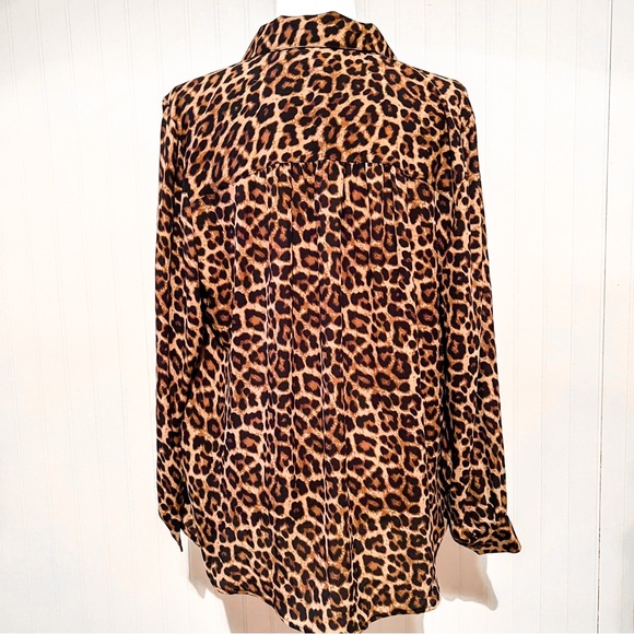 H&M Leopard Print Buttoned Blouse - Picture 4 of 4